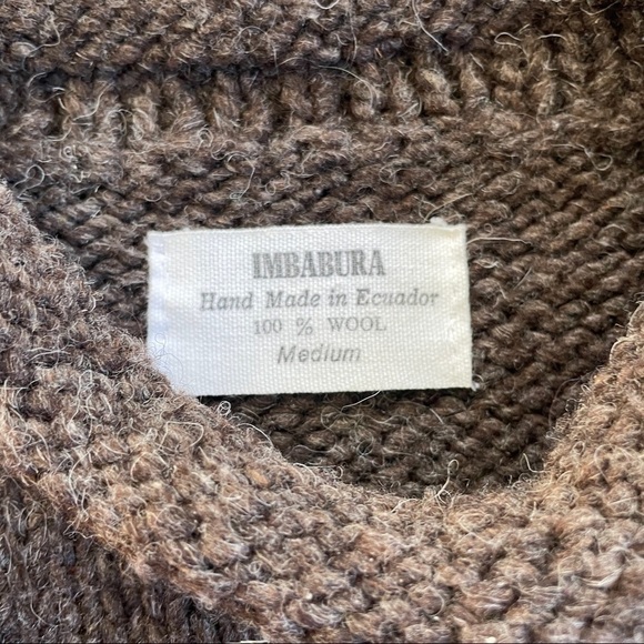 Imbabura Grey & White 100% Wool Mock Neck Sweater Size Medium - Picture 9 of 12